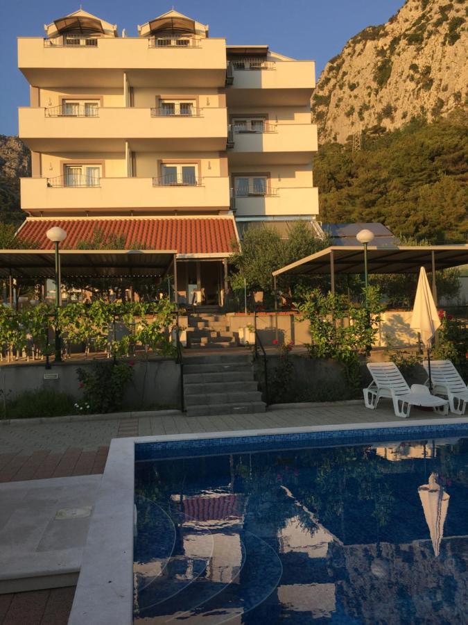 Hotel Lukas 그라다츠 외부 사진